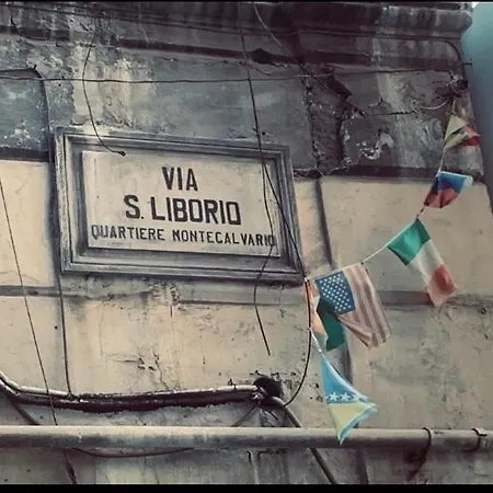 アパート Mini-flat Toledo ナポリ