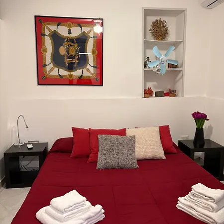 Mini-flat Toledo Неаполь