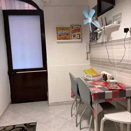 Апартаменты Mini-flat Toledo Неаполь